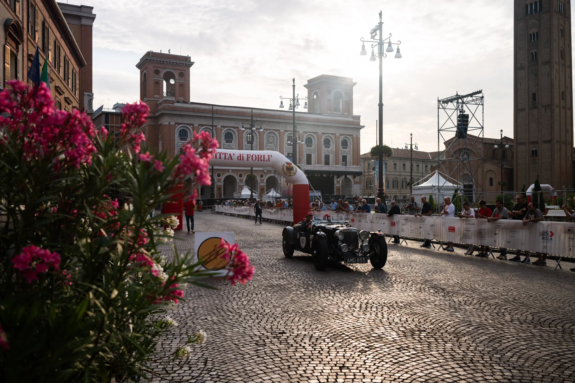 Mille Miglia 2025, il passaggio da Forlì