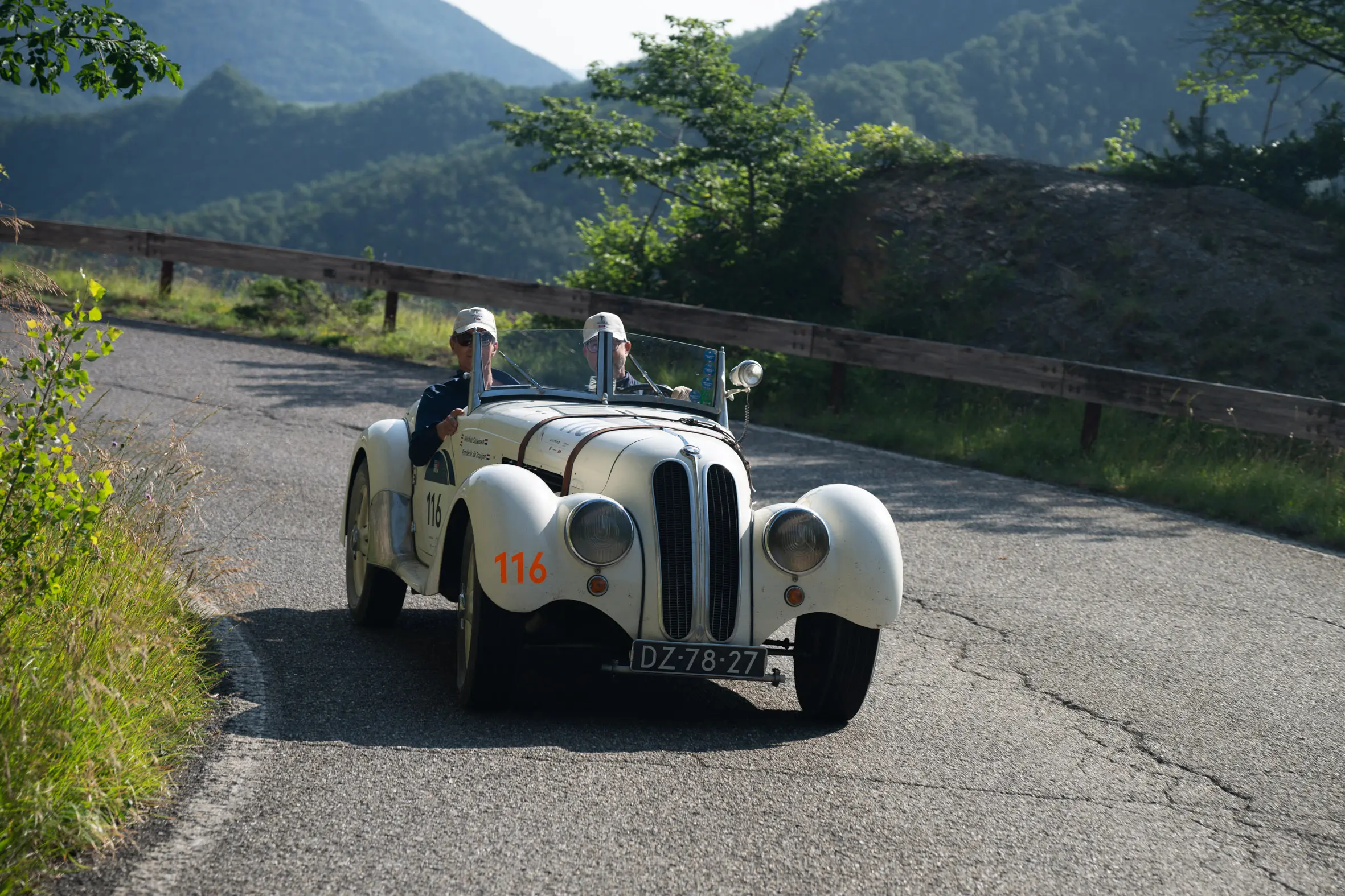 Mille Miglia 2025, il passaggio da Santa Sofia