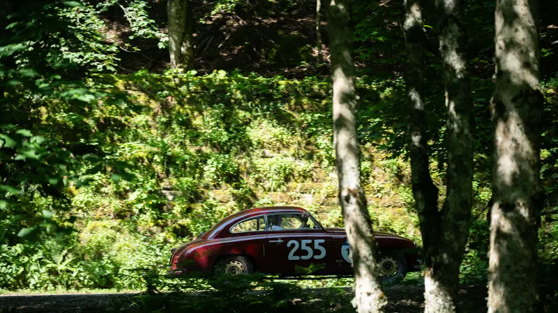 Mille Miglia 2025, il passaggio dal Parco nazionale delle Foreste Casentinesi