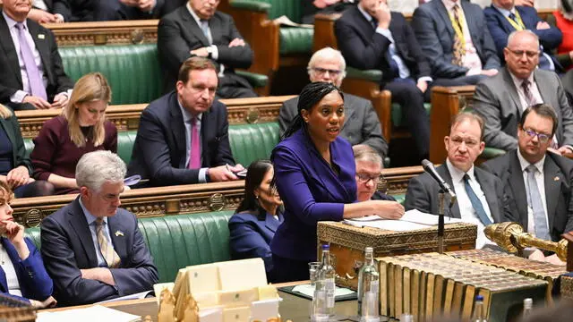 epa11923989 A handout photograph released by the UK Parliament shows Kemi Badenoch (C), leader of the Opposition and leader of the British Conservative Party, responding to British Prime Minister Starmer's statement on 'defence and security' at the House of Commons in London, Britain, 25 February 2025. EPA/HOUSE OF COMMONS HANDOUT -- MANDATORY CREDIT: HOUSE OF COMMONS -- HANDOUT EDITORIAL USE ONLY/NO SALES