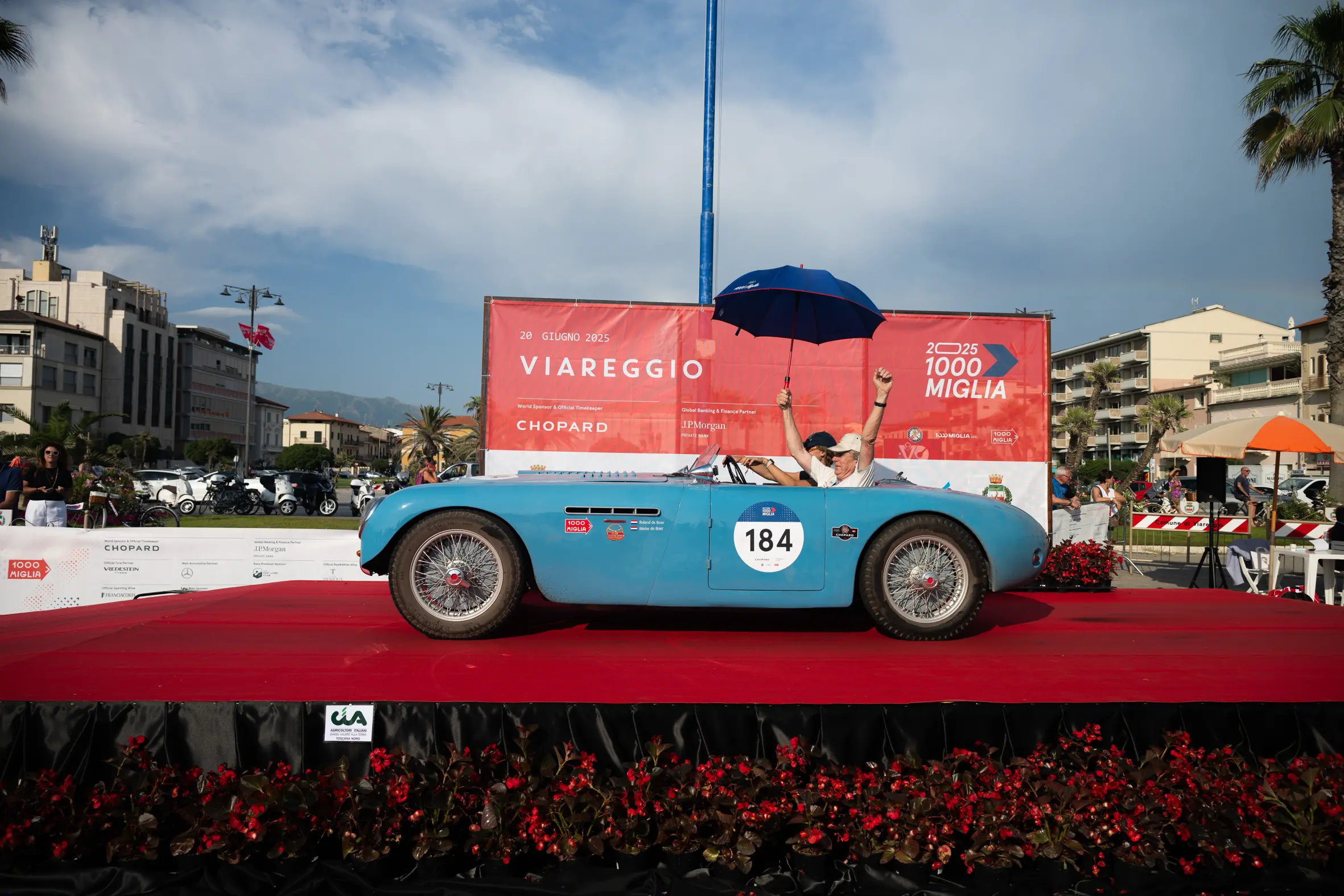 Mille Miglia 2025, il passaggio da Viareggio