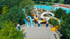 Gli scivoli del parco acquatico Le Vele - Foto Facebook Parco Le Vele