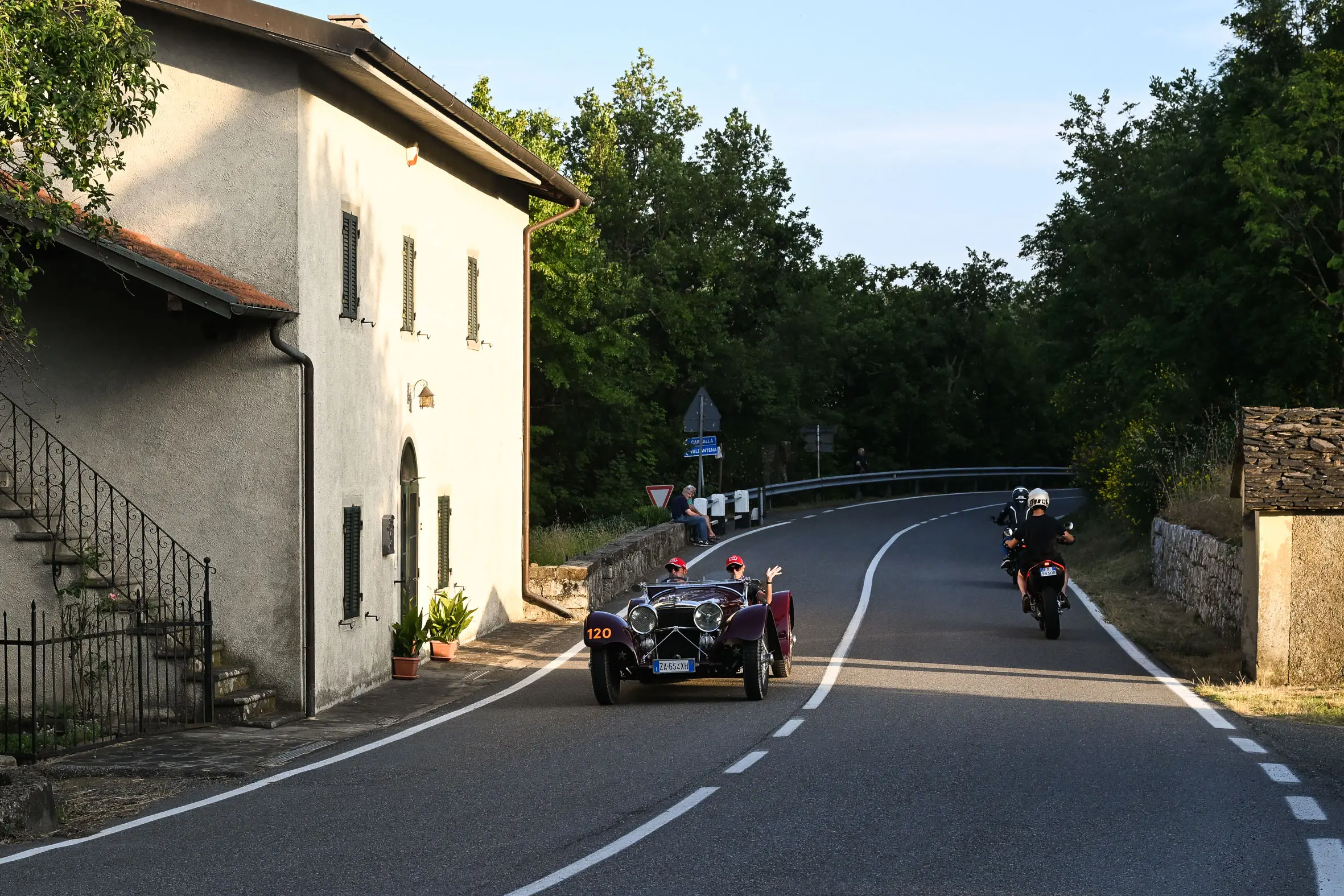 Mille Miglia 2025, il passaggio dal passo della Cisa