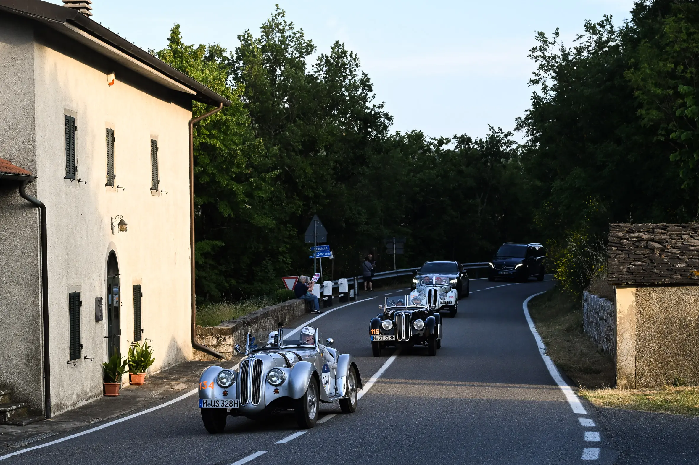 Mille Miglia 2025, il passaggio dal passo della Cisa