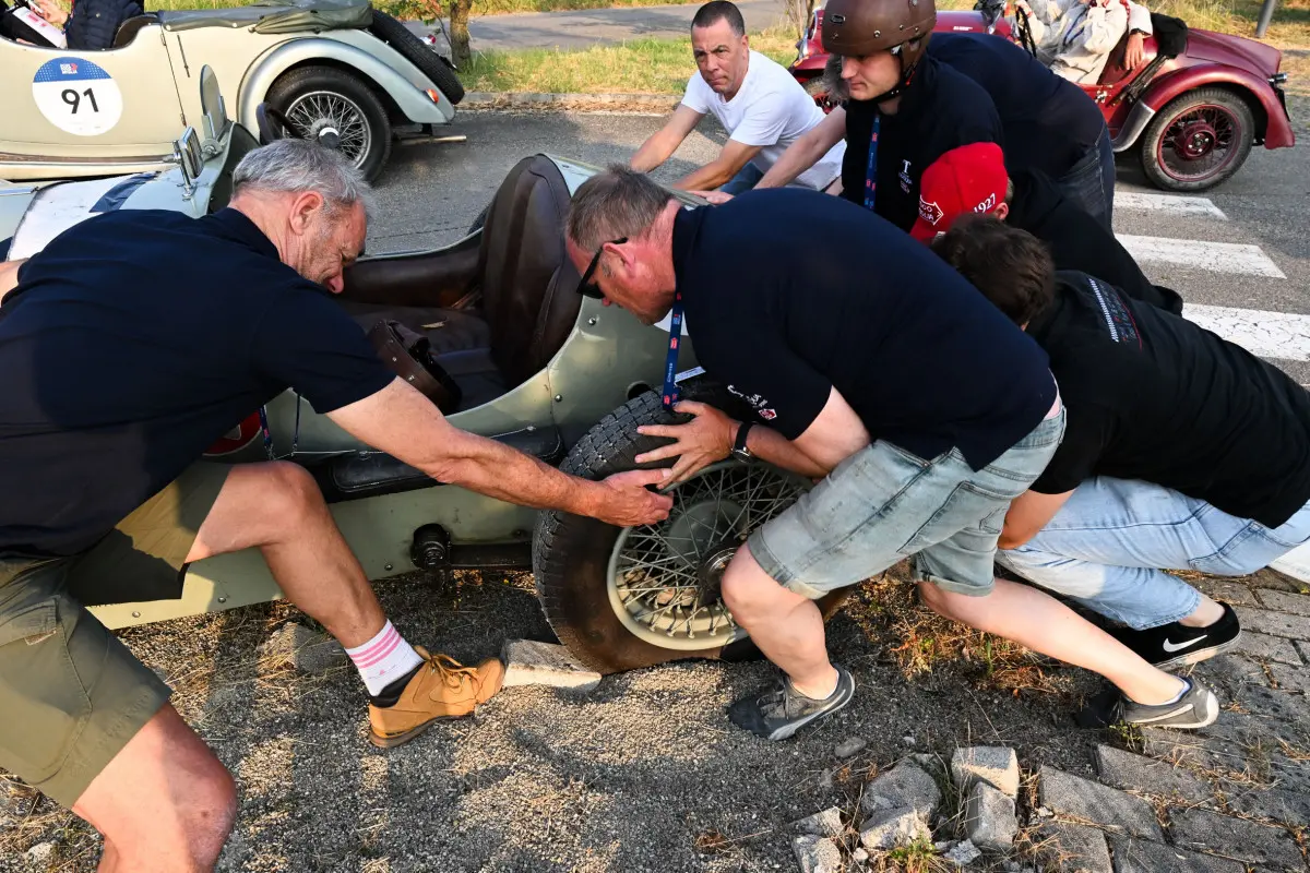 Mille Miglia 2025, la partenza da Parma
