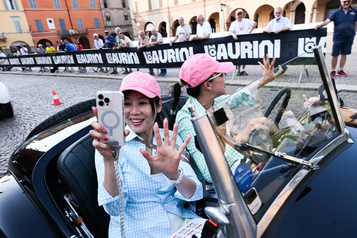 Mille Miglia 2025, il passaggio a Busseto