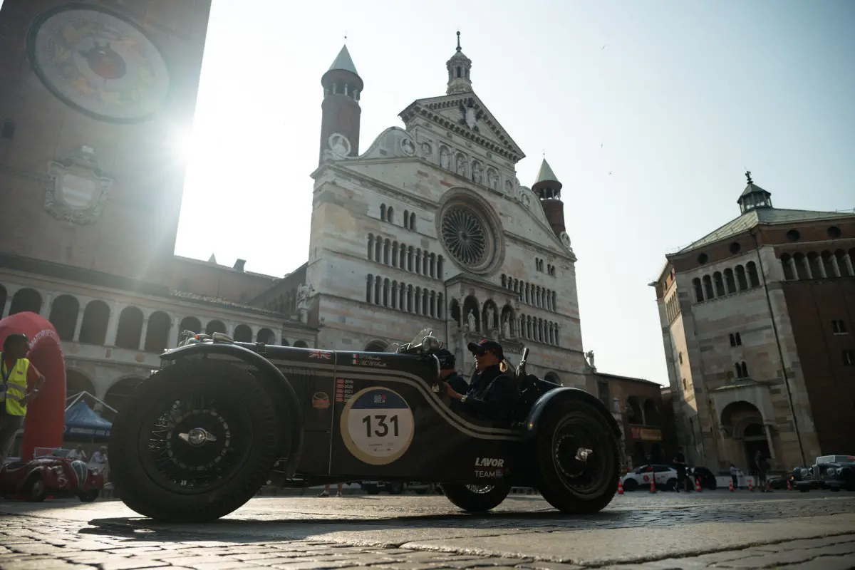 Mille Miglia 2025, il passaggio a Cremona
