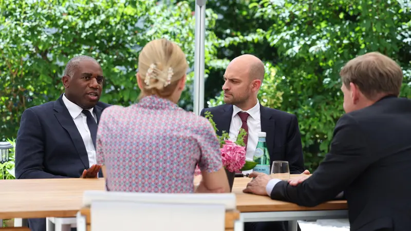 L'incontro a Ginevra tra i ministri degli Esteri - Foto diffuse dal ministero degli Esteri francese