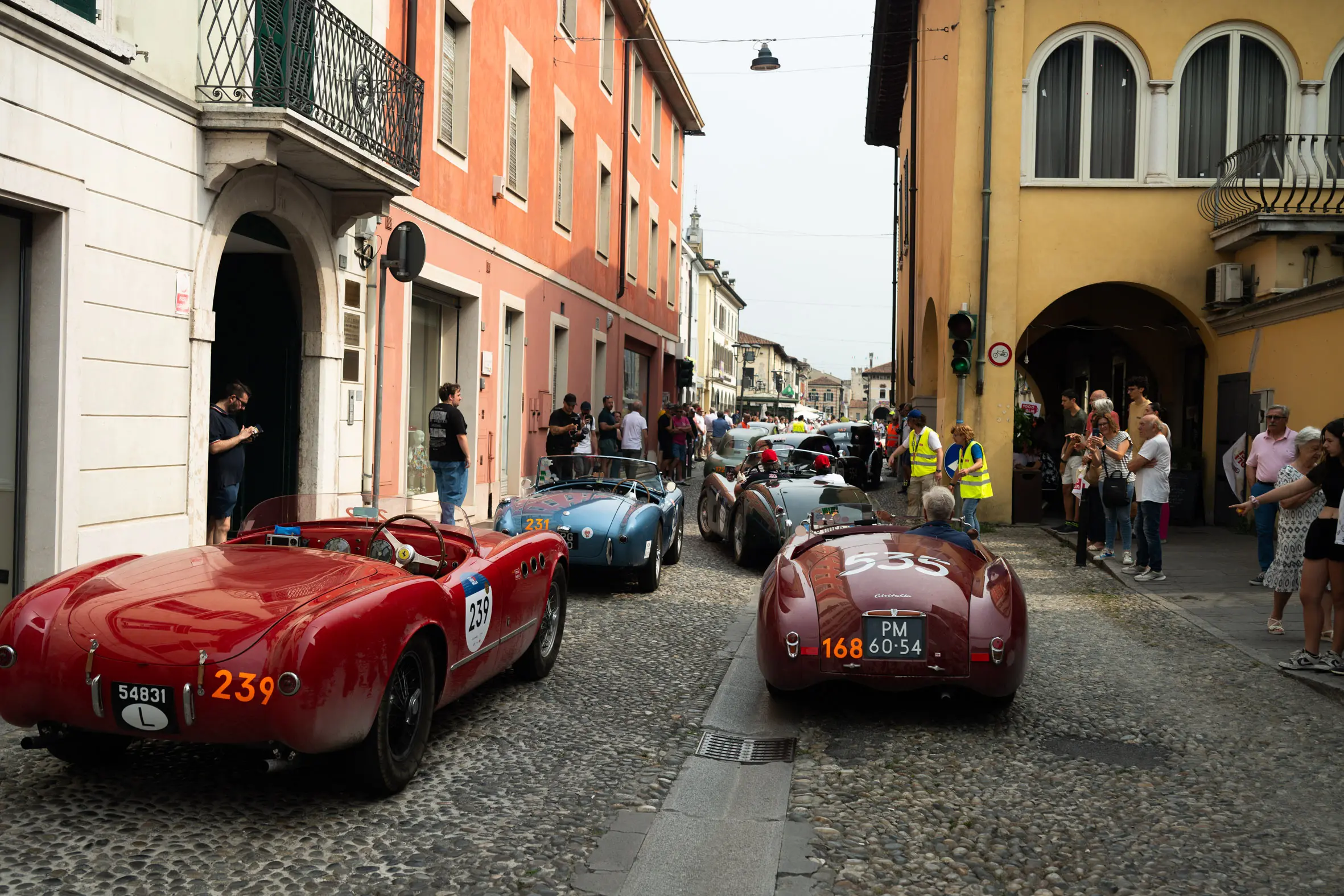 Mille Miglia 2025, il passaggio da Orzinuovi