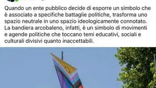 Consigliere Fdi Diego Salvadori (Bolzano) contro bandiera arcobaleno cita Goebbels