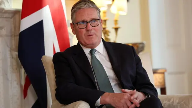 epa12186007 British Prime Minister Keir Starmer meets with Crown Prince of Bahrain, Salman bin Hamad Al Khlaifa (not pictured) at 10 Downing Street in London, Britain, 19 June 2025. EPA/ANDY RAIN / POOL