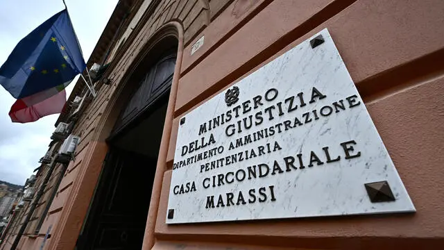 La targa del Carcere di Marassi durante la visita del sottosegretario Andera Delmastro dopo la visita al carcere di Marassi. Genova, 13 marzo 2023 ANSA/LUCA ZENNARO