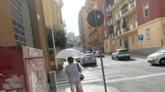 Caldo torrido a Cagliari, 20 luglio 2023. ANSA/ STEFANO AMBU