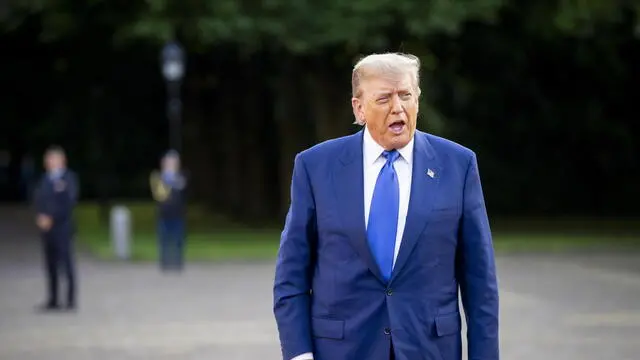 epa12195360 US President Donald Trump arrives at the Paleis Huis ten Bosch for the dinner with world leaders at the invitation of Dutch King Willem-Alexander and Queen Maxima, in The Hague, The Netherlands, 24 June 2025. The dinner marks the start of the NATO summit in The Hague. The Netherlands hosts the NATO Summit in The Hague on 24 and 25 June, the first such summit to be held in the country. EPA/FREEK VAN DEN BERGH