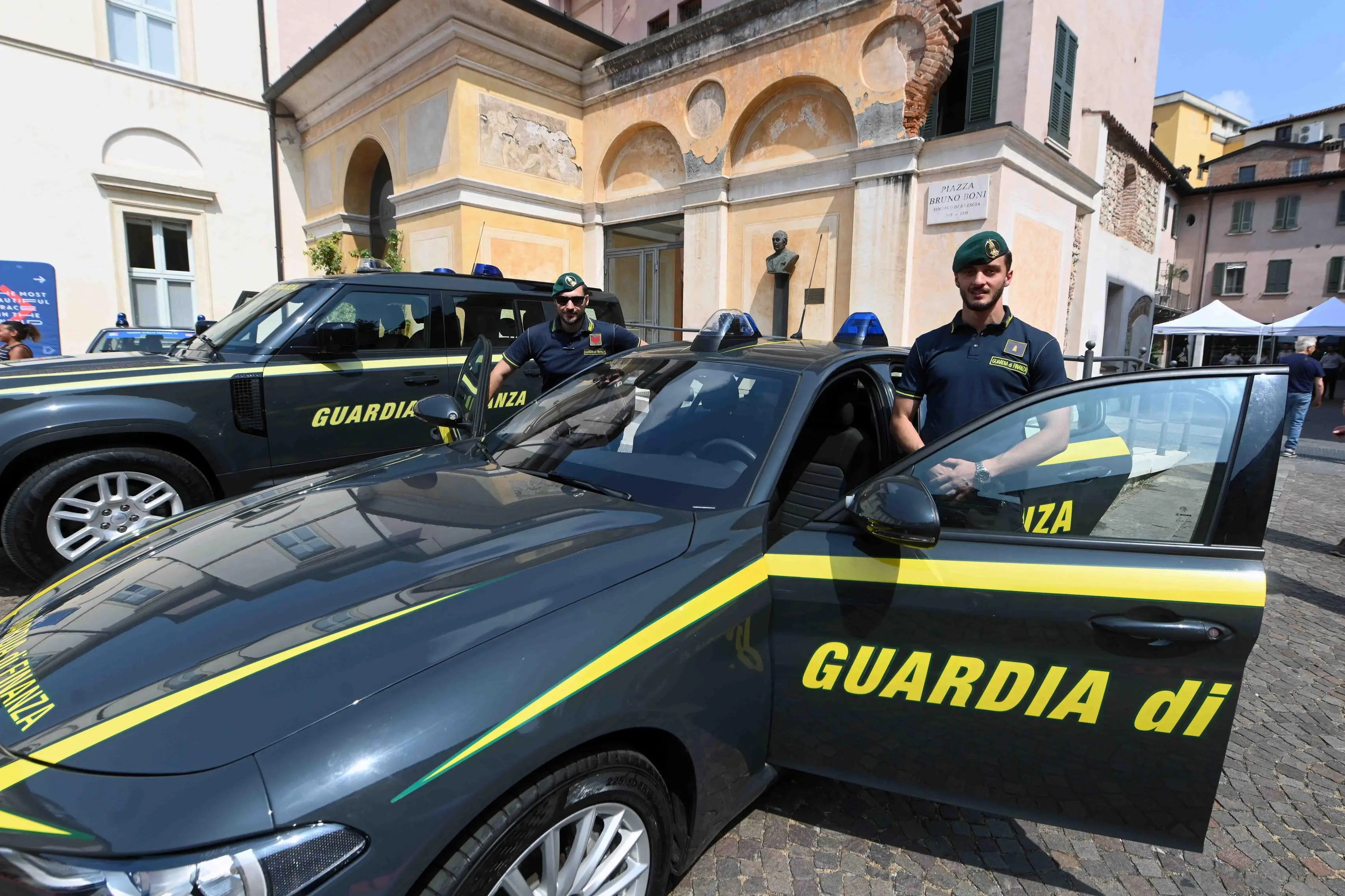 CRONACA BRESCIA PIAZZA BRUNO BONI FESTA DELLA GUARDIA DI FINANZA PER SANDRINI 25-05-2025 MARCO ORTOGNI NEW EDEN GROUP