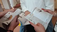 Il libro realizzato dai ragazzi - © www.giornaledibrescia.it
