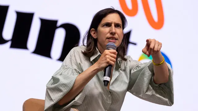 Il segretario del PD Elly Schelin in visita alla festa dell?unita. Roma, 24 giugno marzo 2025 ANSA/MASSIMO PERCOSSI