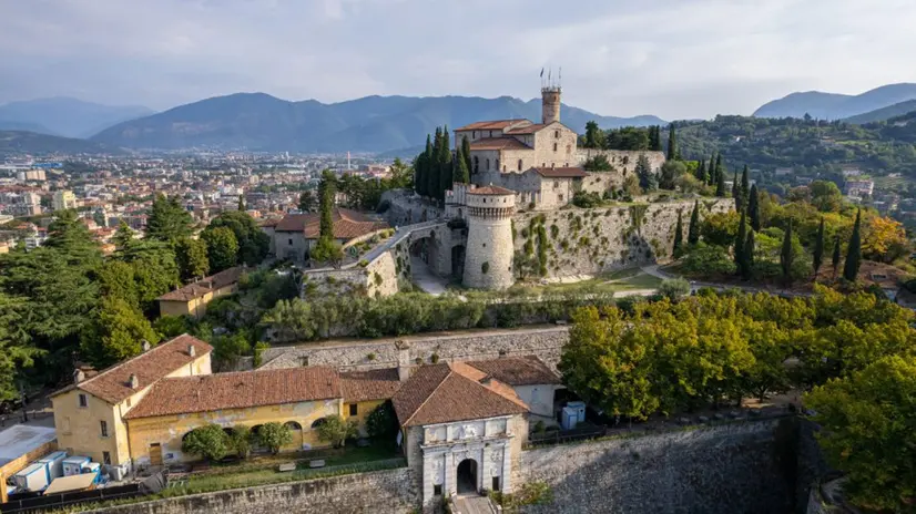 Una veduta aerea del Castello di Brescia - © www.giornaledibrescia.it