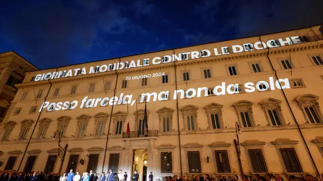 Un momento davanti Palazzo Chigi durante cerimonia in occasione della giornata mondiale contro le droghe, Roma, 25 Giugno 2024. ANSA/GIUSEPPE LAMI