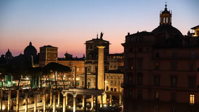 Il momento dell'accensione della nuova illuminazione artistica dei Mercati di Traiano. Roma, 26 giugno 2025. ANSA/Emanuele Valeri (NPK)
