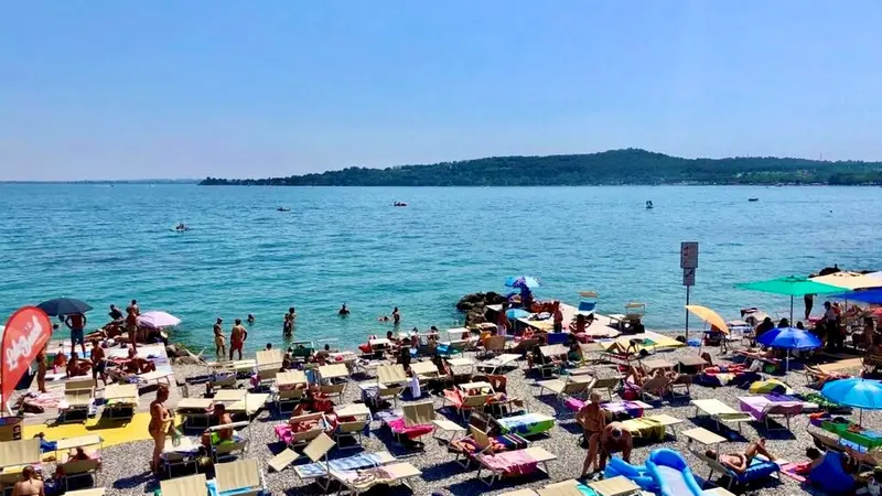 La spiaggia di Padenghe © www.giornaledibrescia.it