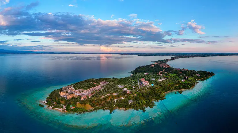 L'iconica spiaggia Giamaica a Sirmione © www.giornaledibrescia.it