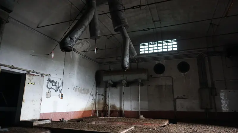 La sala dei generatori e delle turbine - © www.giornaledibrescia.it