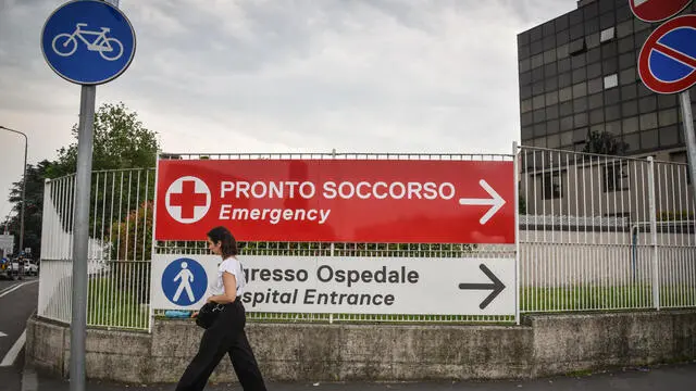 Esterni dell’Ospedale San Raffaele dove Silvio Berlusconi è ricoverato per dei controlli di routine, Milano 9 Giugno 2023 ANSA/MATTEO CORNER