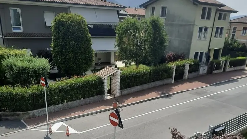 A Cailina i nuovi parcheggi su una strada a senso unico - © www.giornaledibrescia.it