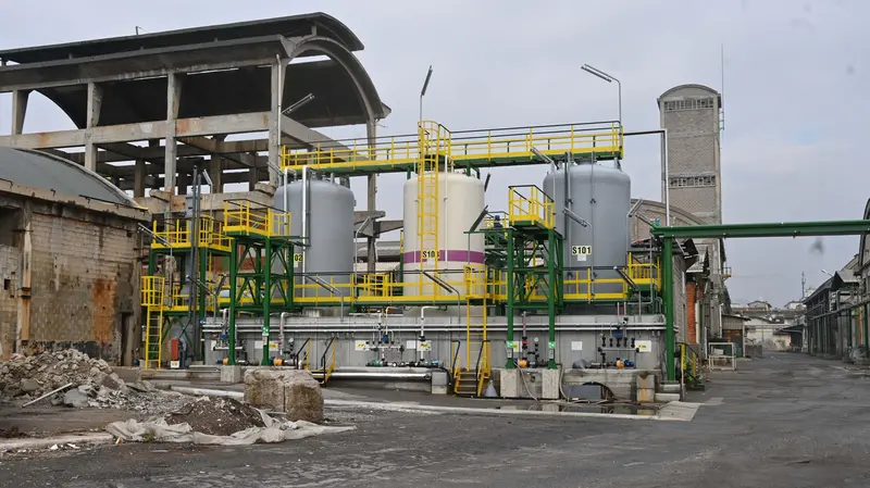 I silos saranno presto collegati all’impianto che filtra i veleni © www.giornaledibrescia.it