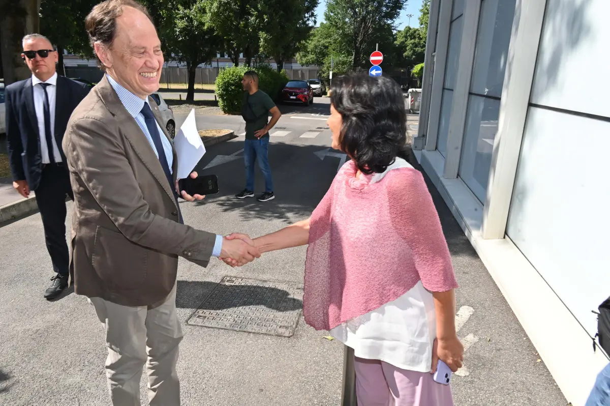 La visita del ministro Ciriani al GdB