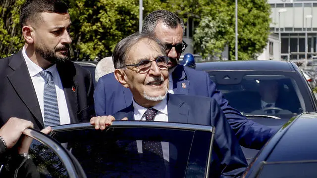 Il presidente del senato Ignazio La Russa in visita al Salone del Mobile a Milano, 11 aprile 2025. ANSA/MOURAD BALTI TOUATI
