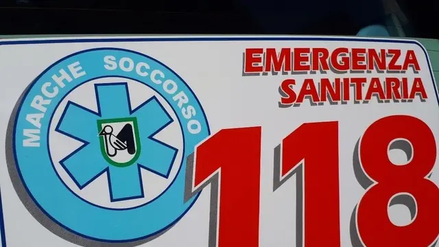 Sanità: ambulanza 118 Marche Soccorso