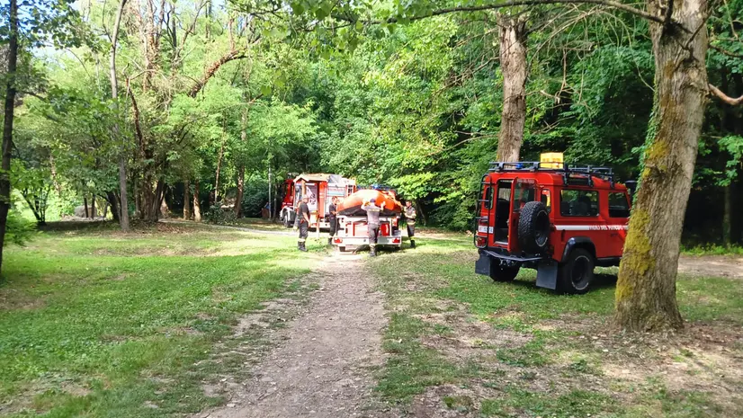 I soccorritori intervenuti a Palazzolo sull'Oglio - © www.giornaledibrescia.it