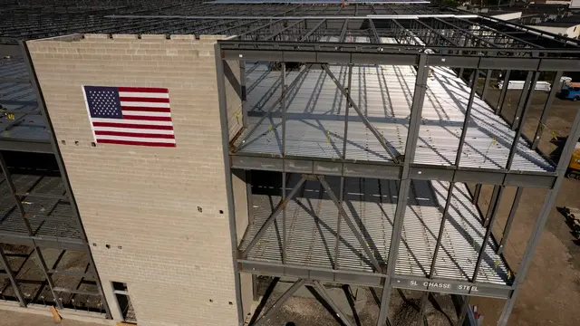 epa12192854 Construction crews work on a large building site using steel and concrete in Medford, Massachusetts, USA, 23 June 2025. US President Donald Trump recently increased steel tariffs to 50%, effective on 04 June 2025, doubling the previous tariff rate in an effort to boost domestic steel production by making imported steel more expensive. EPA/CJ GUNTHER