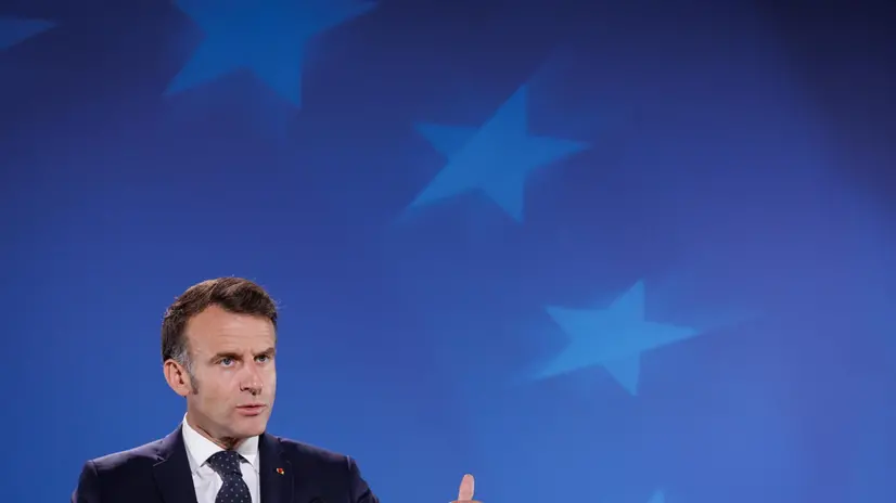 epa12200021 French President Emmanuel Macron attends a press conference during the EU leaders' Summit in Brussels, Belgium, 26 June 2025. EPA/OLIVIER MATTHYS