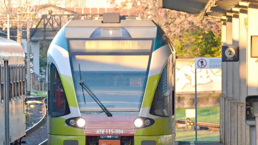 Un convoglio di Trenord - © www.giornaledibrescia.it