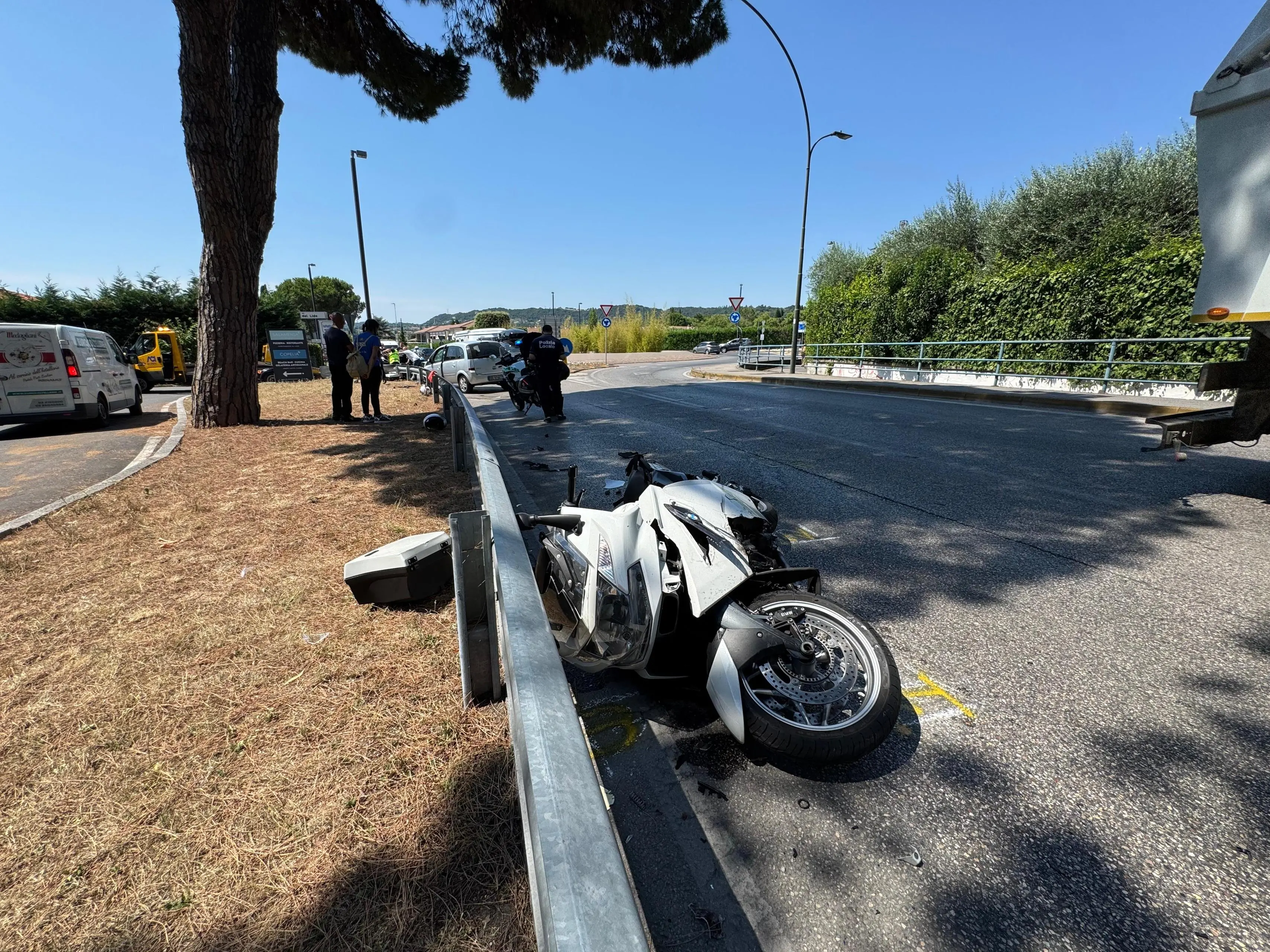 I mezzi coinvolti nello schianto a Padenghe sul Garda