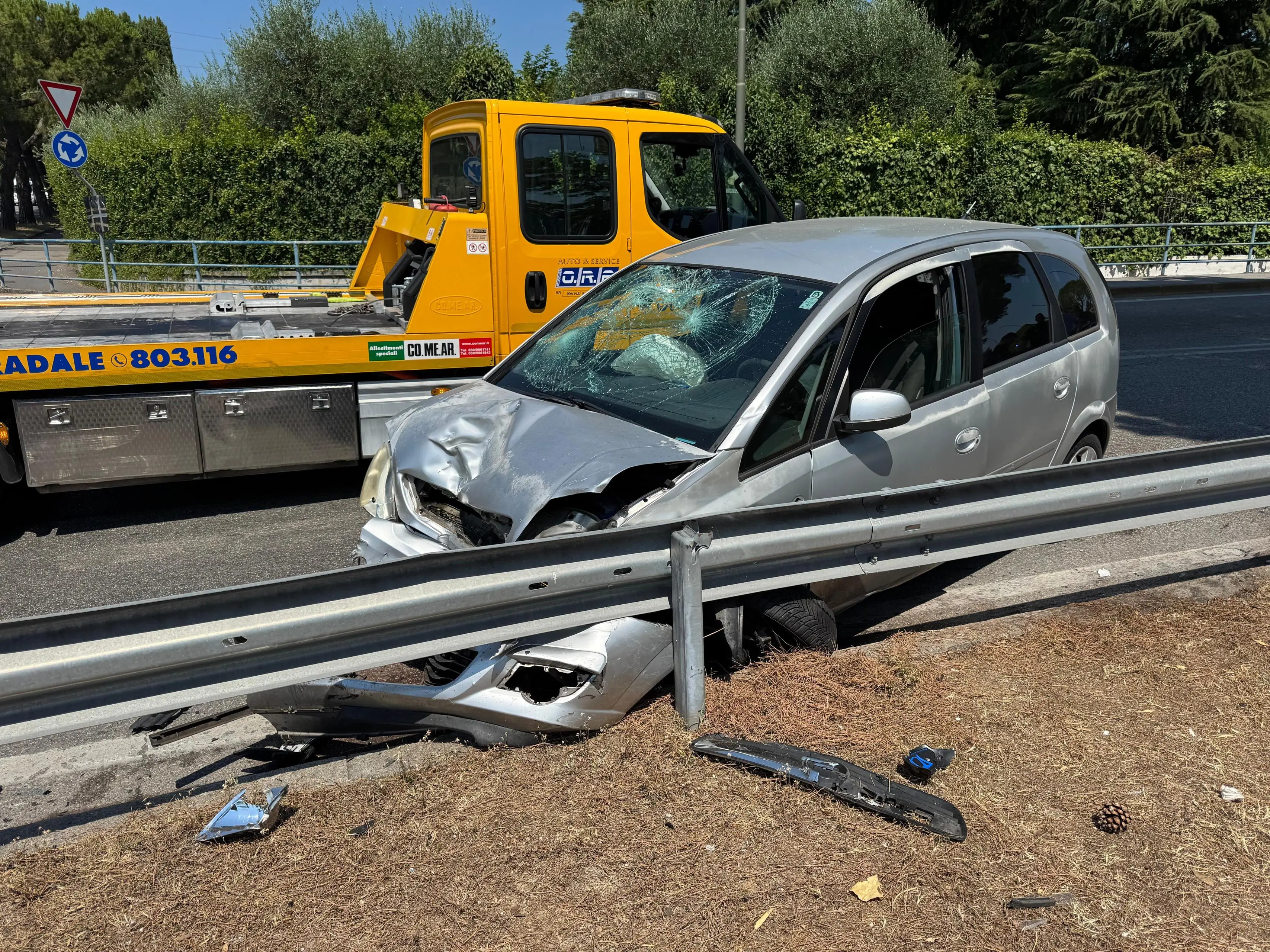 I mezzi coinvolti nello schianto a Padenghe sul Garda