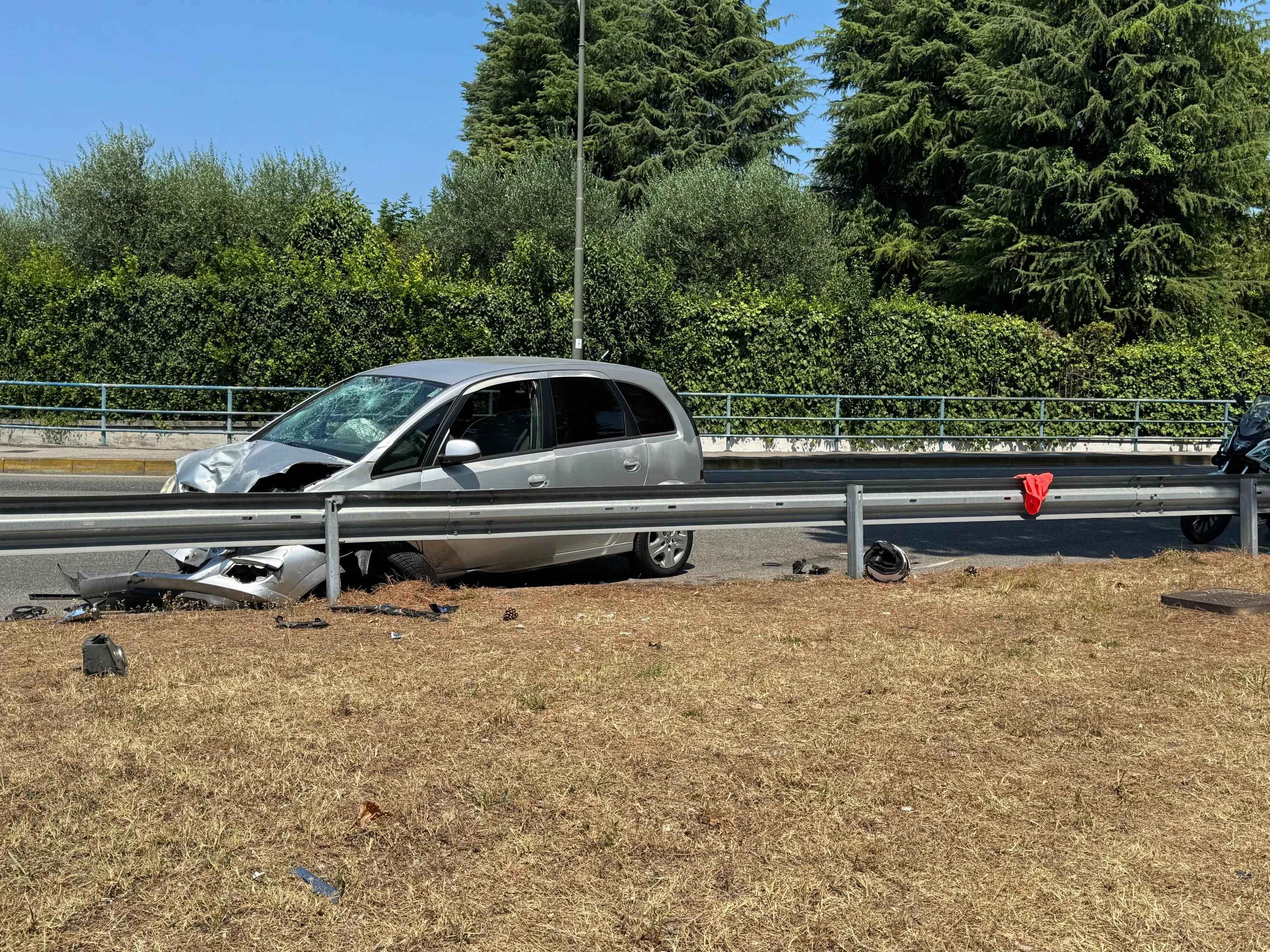 I mezzi coinvolti nello schianto a Padenghe sul Garda