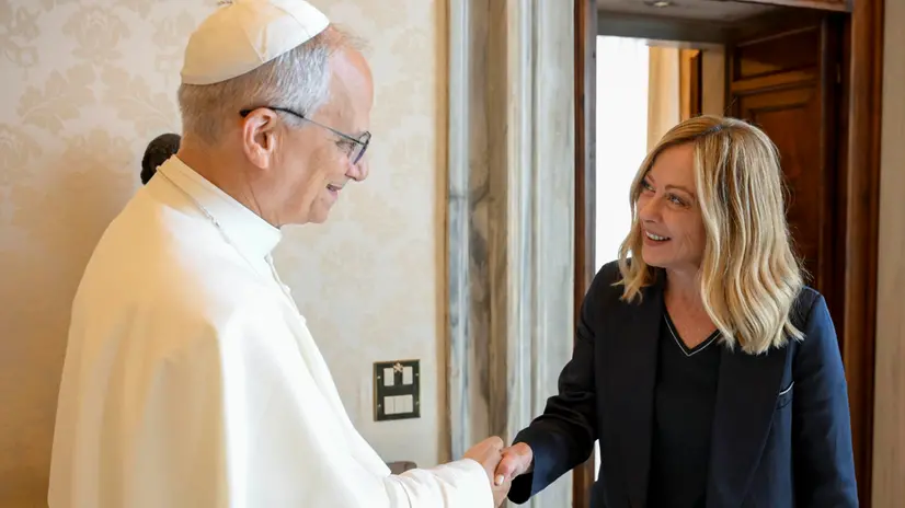 A handout picture provided by the Vatican Media shows Pope Leo XIV (L) meeting the Italian Prime Minister Giorgia Meloni (R) during an audience, in Vatican City, 02 July 2025. ANSA/VATICAN MEDIA +++ ANSA PROVIDES ACCESS TO THIS HANDOUT PHOTO TO BE USED SOLELY TO ILLUSTRATE NEWS REPORTING OR COMMENTARY ON THE FACTS OR EVENTS DEPICTED IN THIS IMAGE; NO ARCHIVING; NO LICENSING +++ NPK