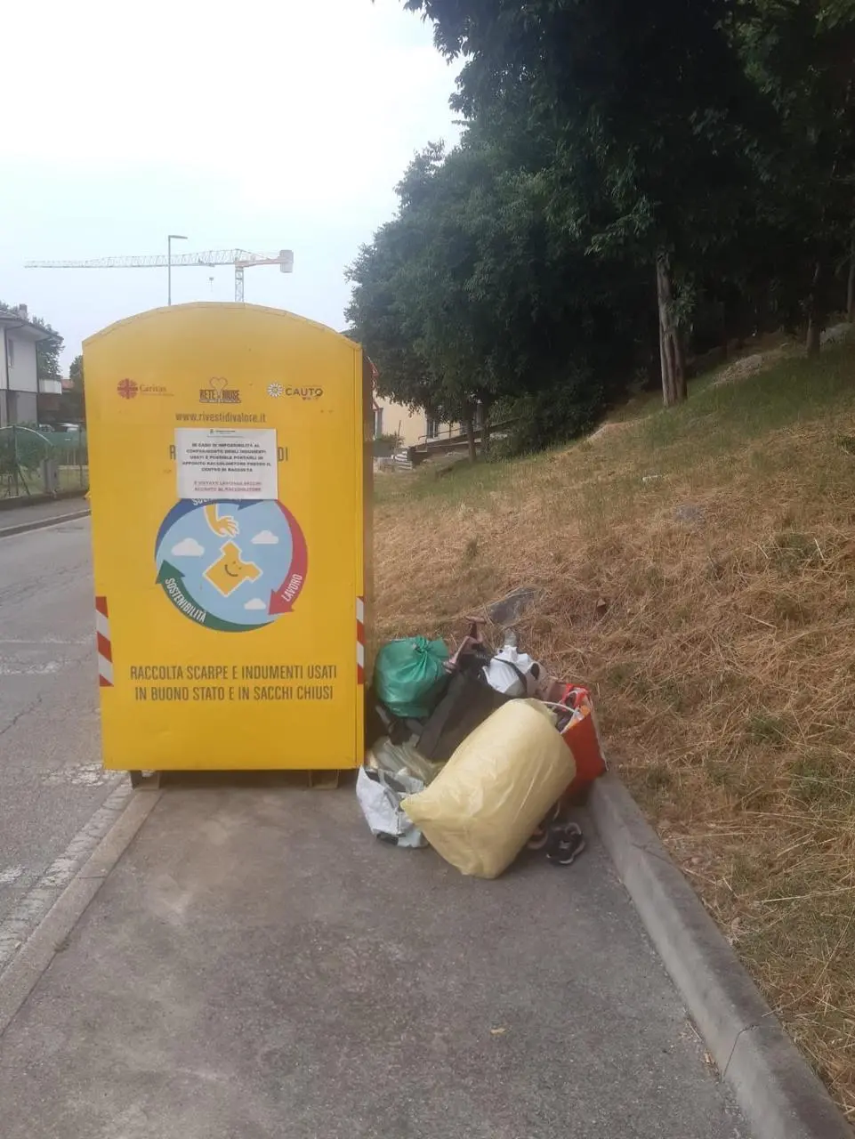 Vandalismo a Paitone