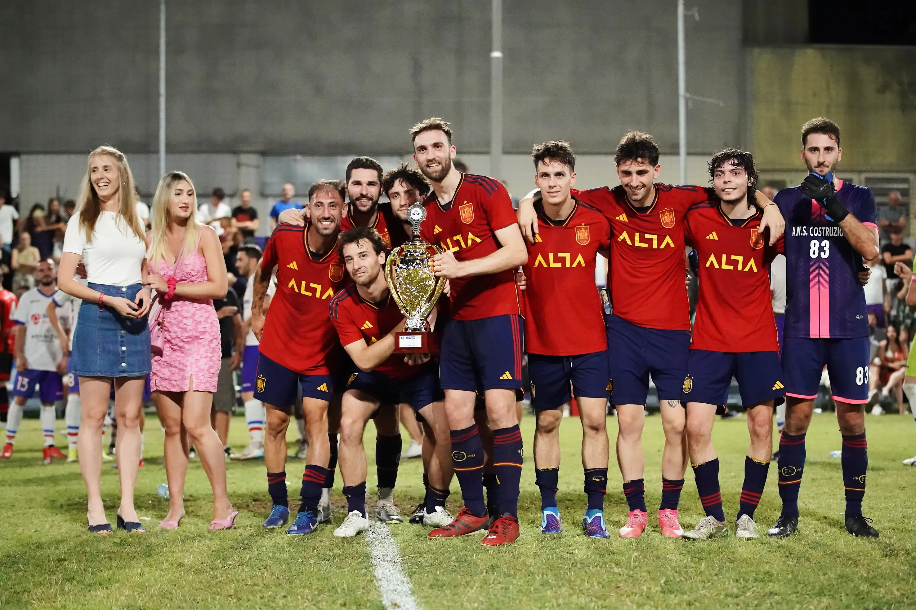 SPORT CALCIO 46¡ GRAN NOTTURNO MACLODIO  FINALE 3/4 TONY KART/PASTURI/COSTRUZIONI FRANZONI - ALTA SERBATOI NELLA FOTO PREMIAZIONE ALTA SERBATOI 2 02-07-2025 perteghella@newreporter