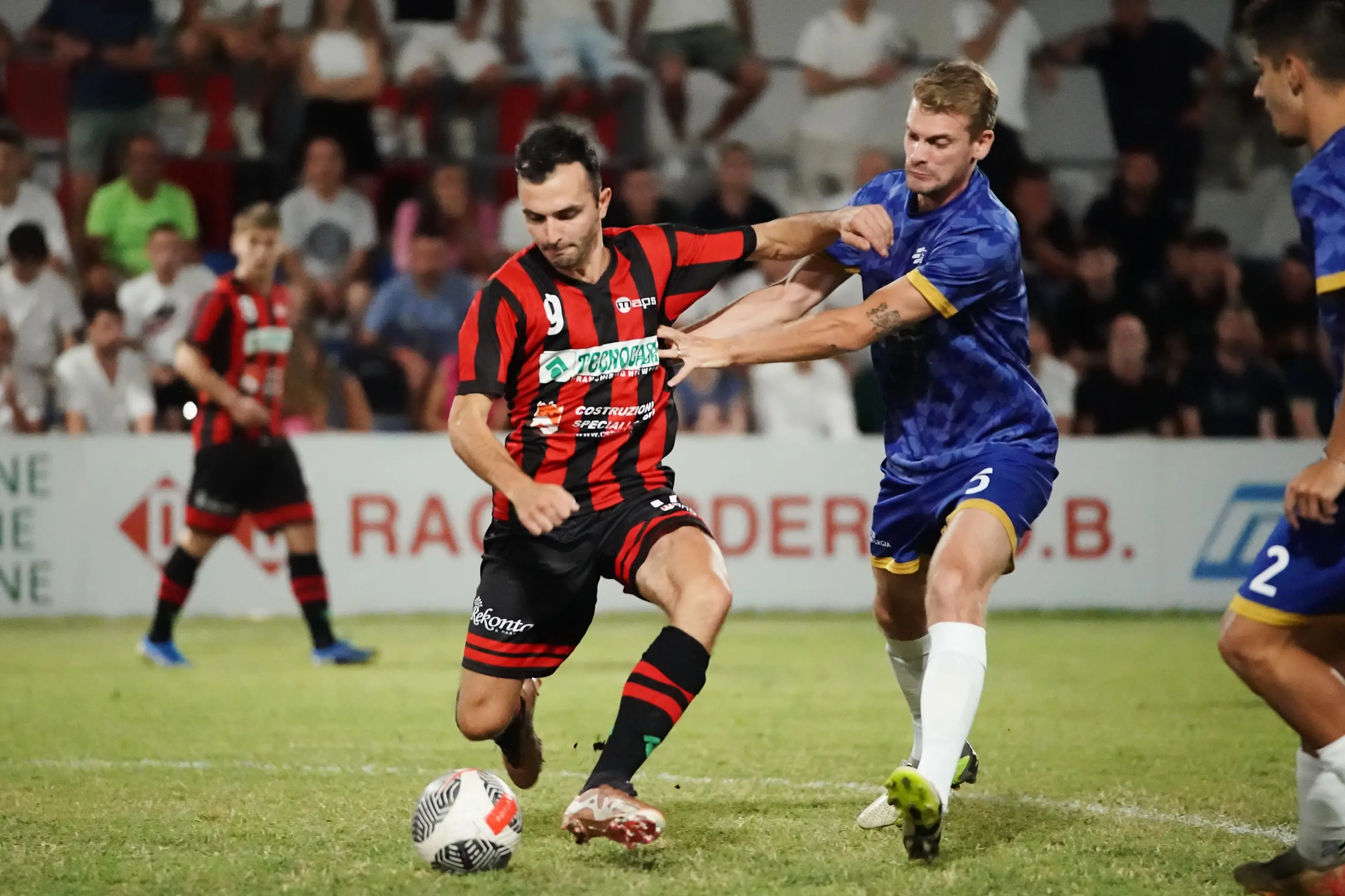 SPORT CALCIO 46¡ GRAN NOTTURNO MACLODIO  FINALE 1/2 IMMOBILIARE ML - TECNOCASA/FC IMMOBILIARE/BOSCO REGIO/CSB VEROLANUOVA NELLA FOTO BOTTURI E PARIS 02-07-2025 perteghella@newreporter