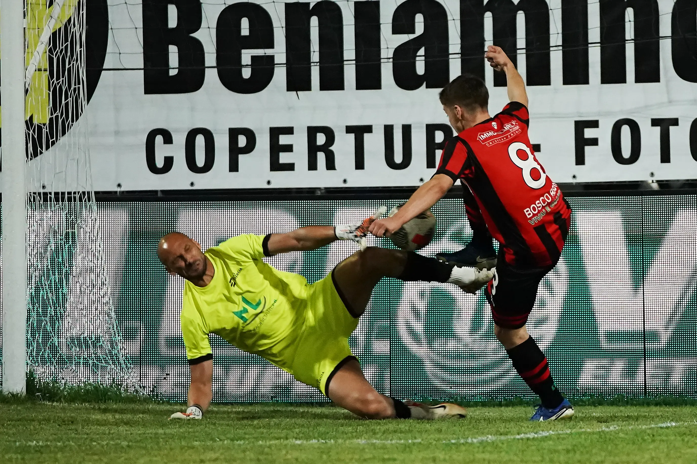 SPORT CALCIO 46¡ GRAN NOTTURNO MACLODIO  FINALE 1/2 IMMOBILIARE ML - TECNOCASA/FC IMMOBILIARE/BOSCO REGIO/CSB VEROLANUOVA NELLA FOTO OCCASIONE BOLDINI 02-07-2025 perteghella@newreporter