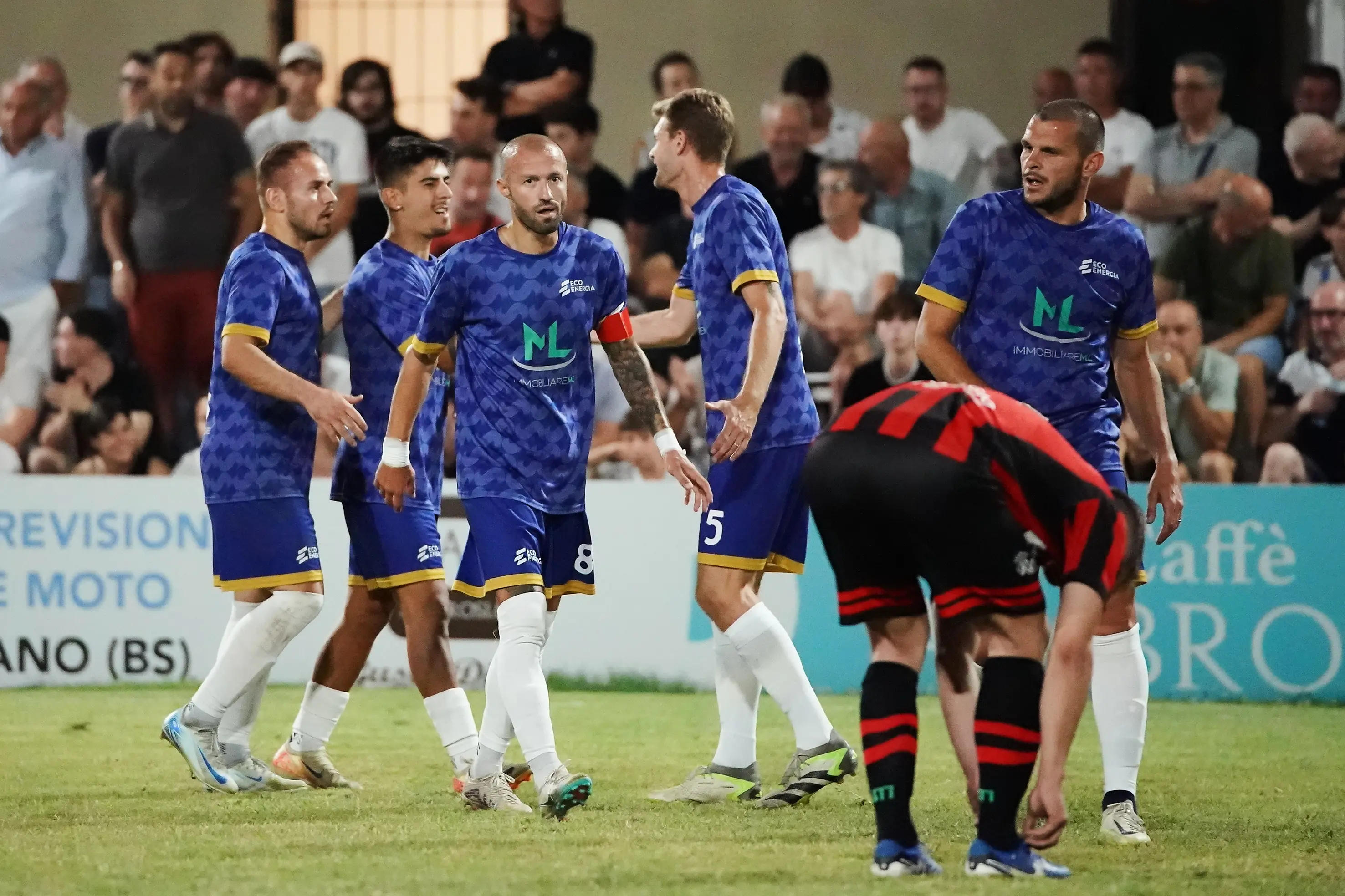 SPORT CALCIO 46¡ GRAN NOTTURNO MACLODIO  FINALE 1/2 IMMOBILIARE ML - TECNOCASA/FC IMMOBILIARE/BOSCO REGIO/CSB VEROLANUOVA NELLA FOTO ESULTANZA IMMOBILIARE ML 02-07-2025 perteghella@newreporter