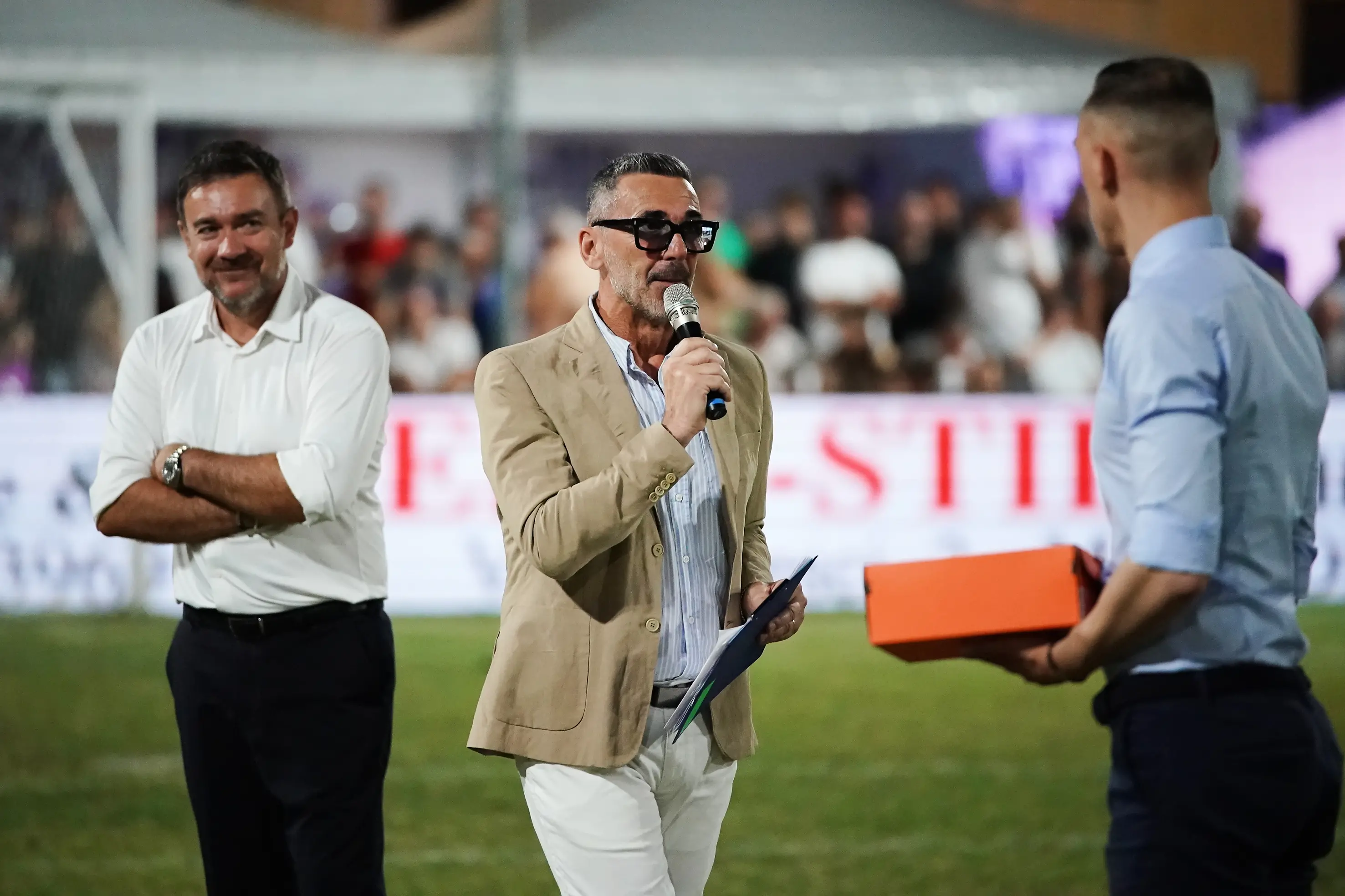 SPORT CALCIO 46¡ GRAN NOTTURNO MACLODIO  FINALE 1/2 IMMOBILIARE ML - TECNOCASA/FC IMMOBILIARE/BOSCO REGIO/CSB VEROLANUOVA NELLA FOTO PREMIAZIONI MIGLIOR PORT E GIOC  02-07-2025 perteghella@newreporter