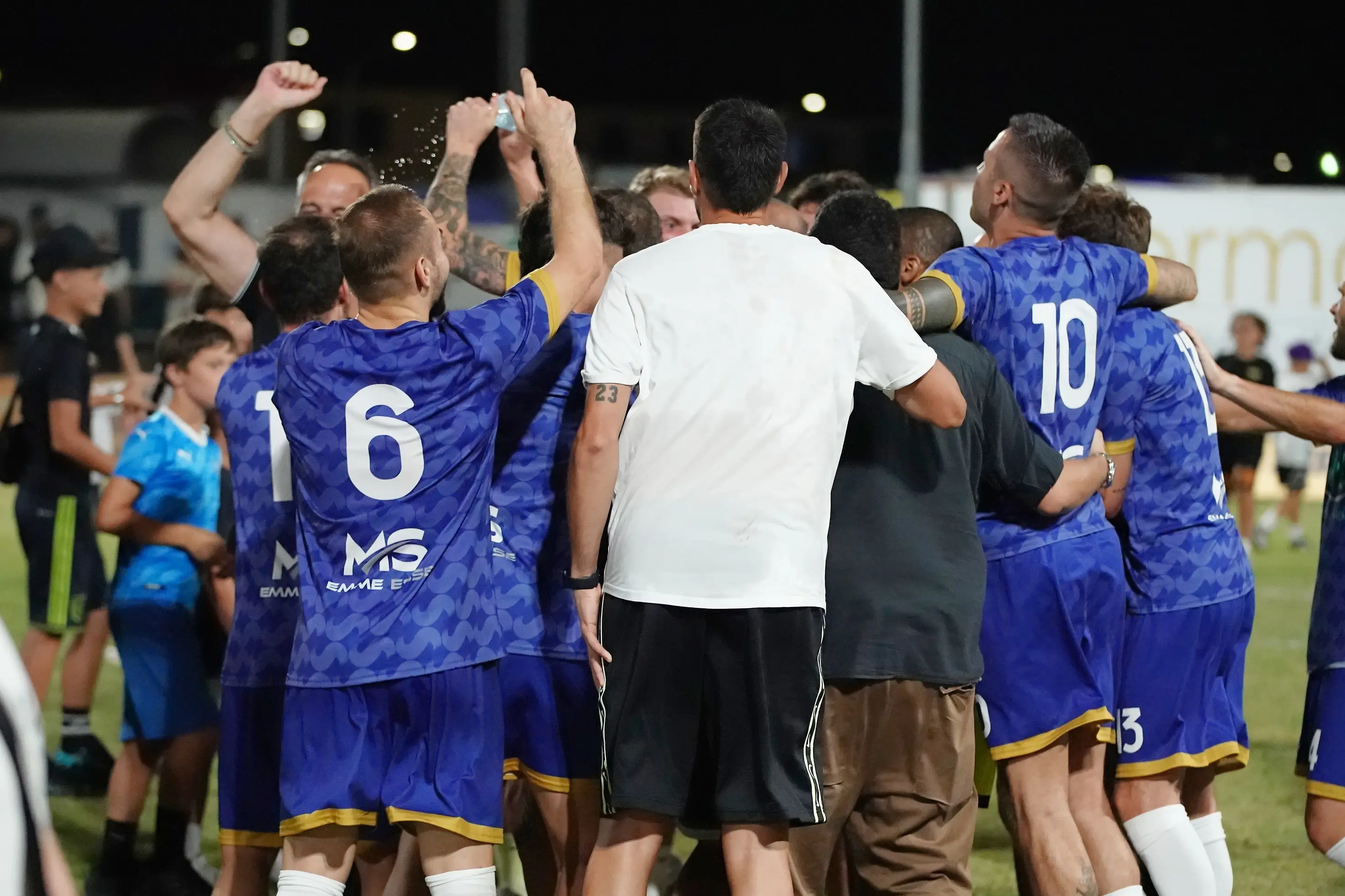 SPORT CALCIO 46¡ GRAN NOTTURNO MACLODIO  FINALE 1/2 IMMOBILIARE ML - TECNOCASA/FC IMMOBILIARE/BOSCO REGIO/CSB VEROLANUOVA NELLA FOTO ESULTANZA IMMOBILIARE ML 02-07-2025 perteghella@newreporter