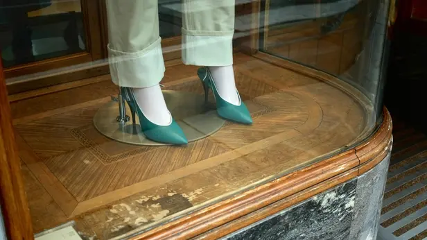 Saldi estivi, scarpe e tacchi su cui puntare