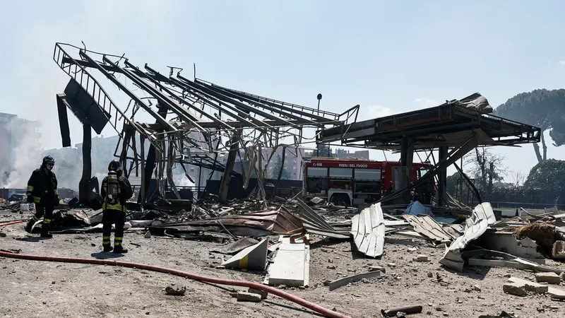 Esplosione a Roma, le evacuazioni e lo scenario
